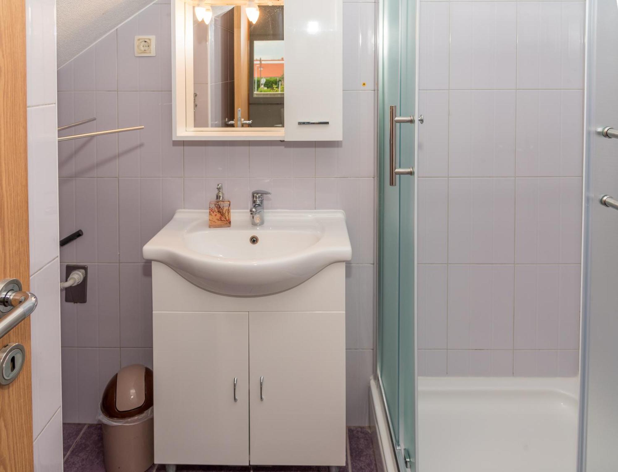 Studio Apartment Нин Екстериор снимка